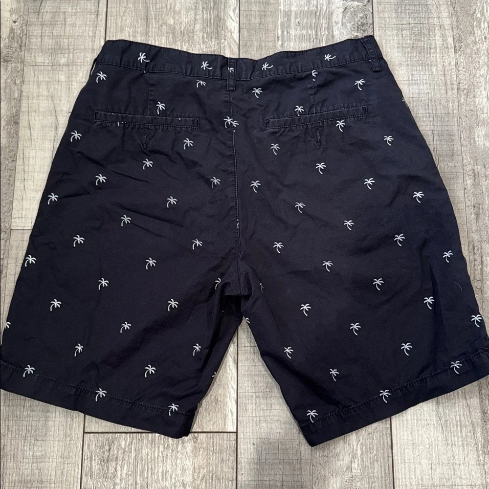 H&M Navy Palm Tree Men’s Shorts